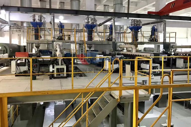 SSMS無紡布設備1.jpg SSMS無紡布設備1.jpg