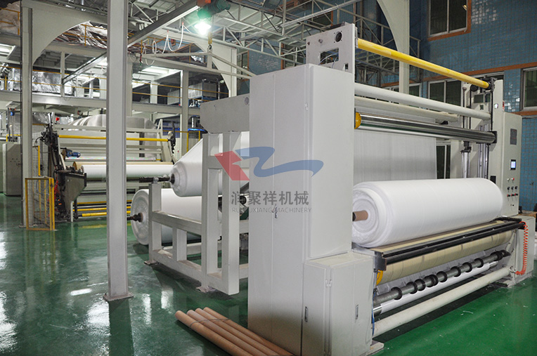 無紡布設(shè)備4.jpg 無紡布設(shè)備4.jpg