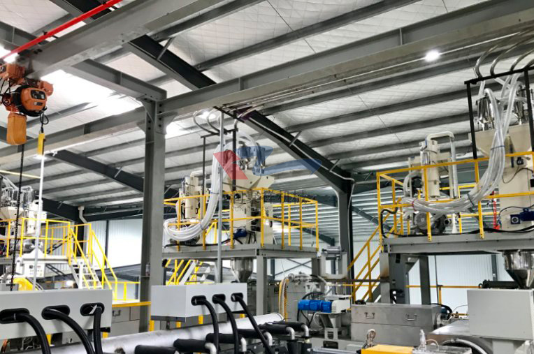 無紡布設(shè)備15.jpg 無紡布設(shè)備15.jpg